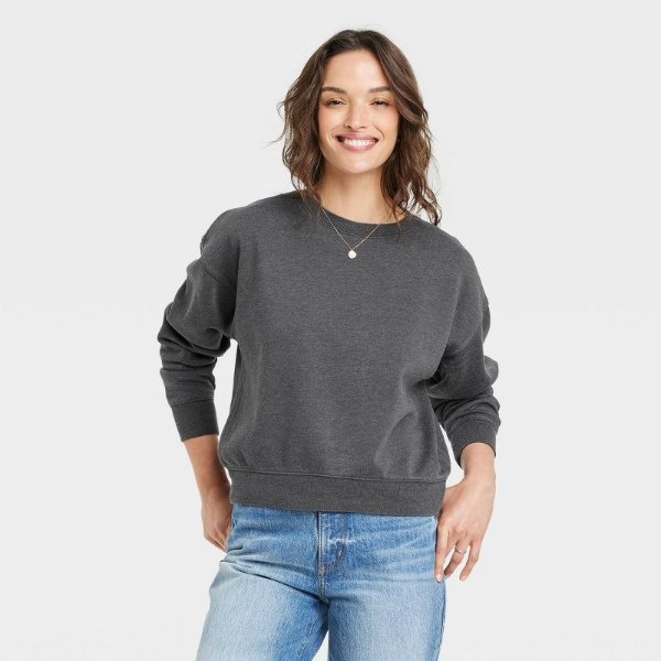 Women's Fleece Sweatshirt - Universal Thread™