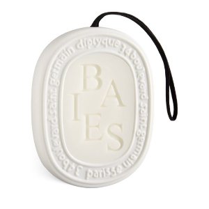 DiptyqueBerries scented oval