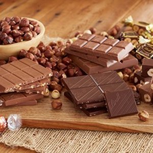 Lindt Les Grandes Bars and Bar Chocolates on Sale