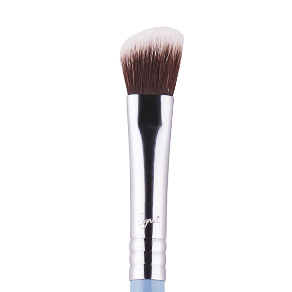 E70 - Medium Angled Shading Brush - Bunny Blue