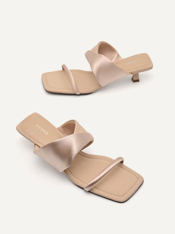 Heel Sandals with Twisted Strap - Sand