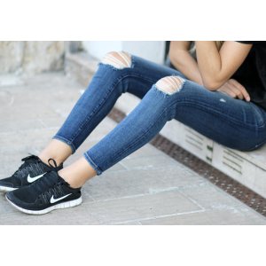 shopbop.com 精选J Brand显瘦舒适牛仔裤热卖