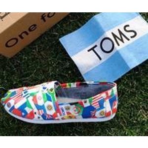 Select Toms Shoes @ Nordstrom