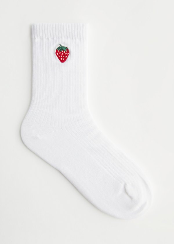 草莓短袜