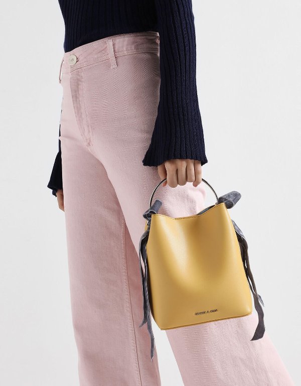 Velvet Bow Detail Bucket Bag