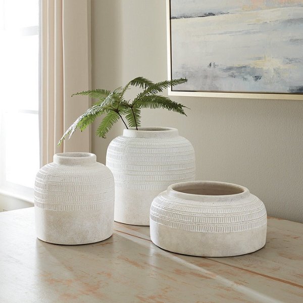 Esme White Terracotta Vase