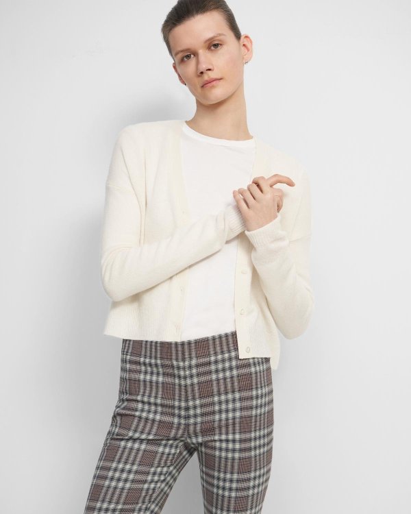 Cropped Cardigan in Feather Cashmere