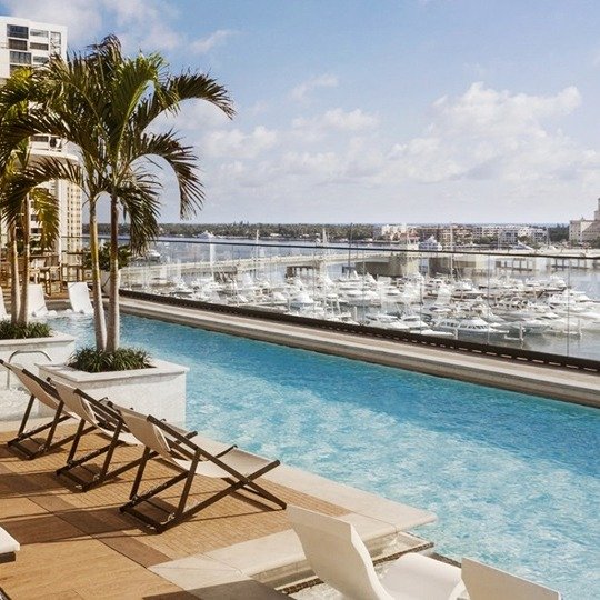 西棕榈滩全新 4 星级海滨酒店