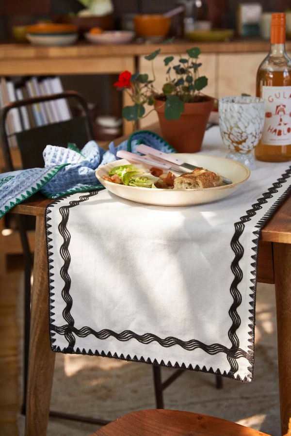 Retro Wave Embroidered Tablecloth