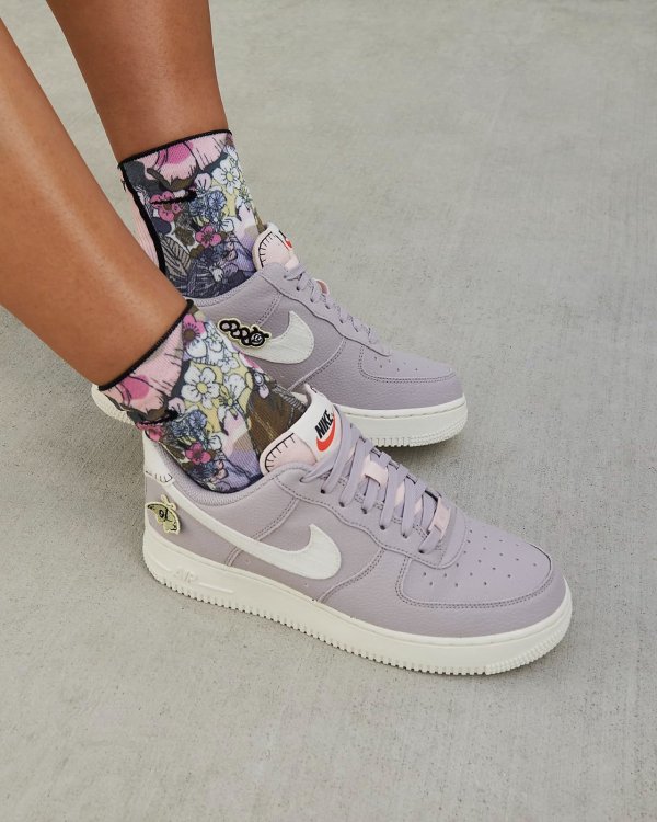 Air Force 1 '07 SEWomen's Shoes