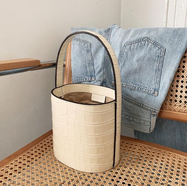 shopbop_117332612_3236652403070744_7802008042872001564_n.jpg