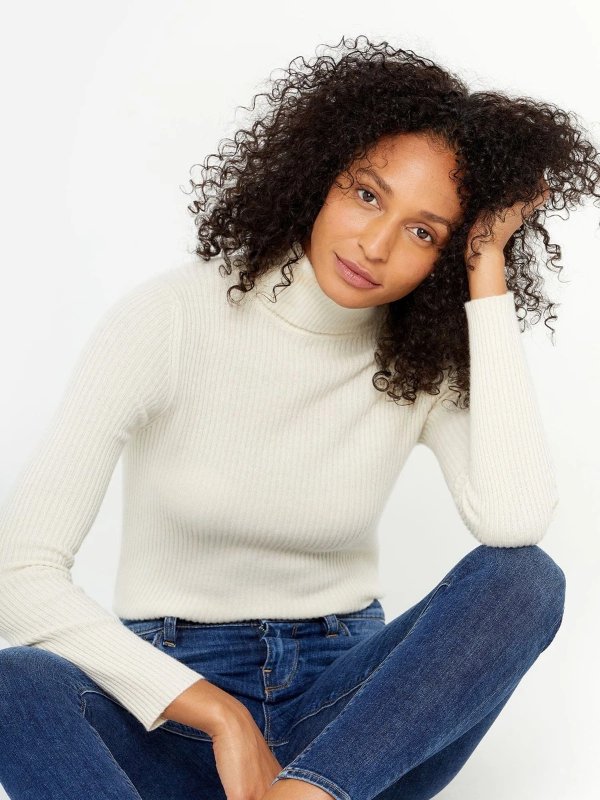 Ribbed Turtleneck Cashmere Sweater