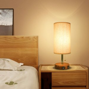 Hong-in USB Table Lamp with Dual USB Port @ Amazon.com