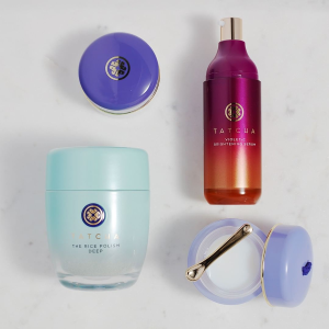 Last Day: With $100+ valued set Purchase @ Tatcha