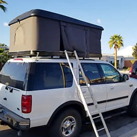 2002 Ford Expedition Rooftop Tent Overlander, RV Rental in Clark, NV