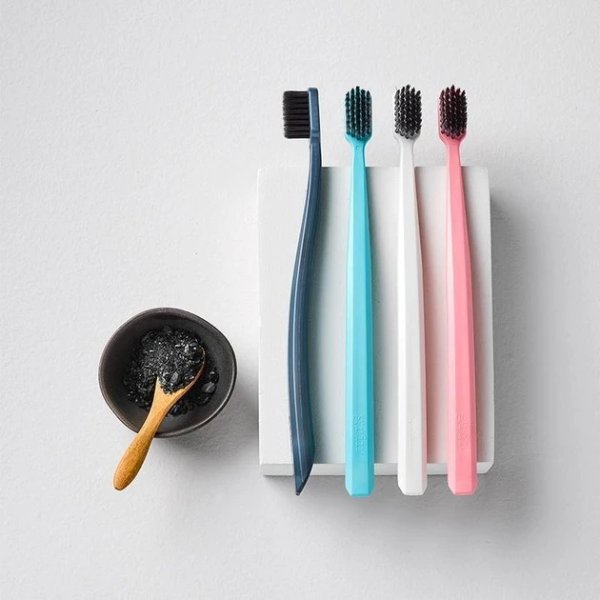 Charcoal-Infused Bio Toothbrush - Four Pack