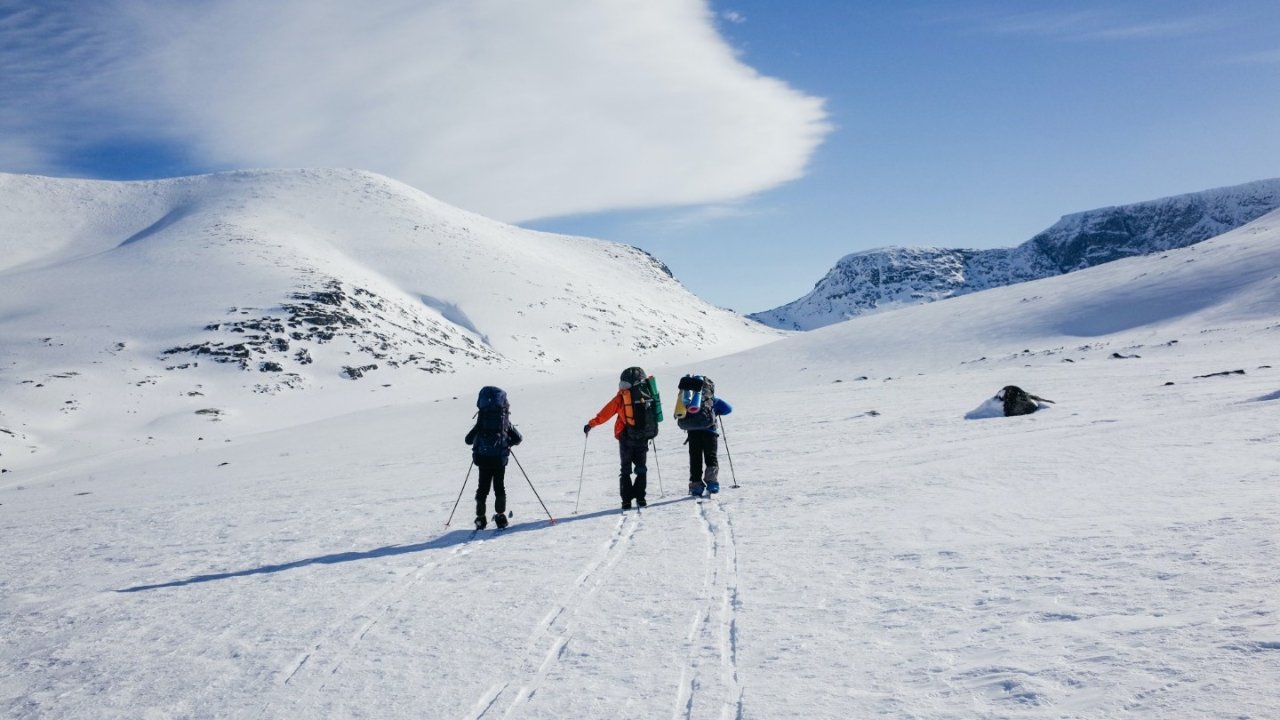 法国雪地徒步攻略｜法国这些地方可以在雪里徒步，享受雪白世界！