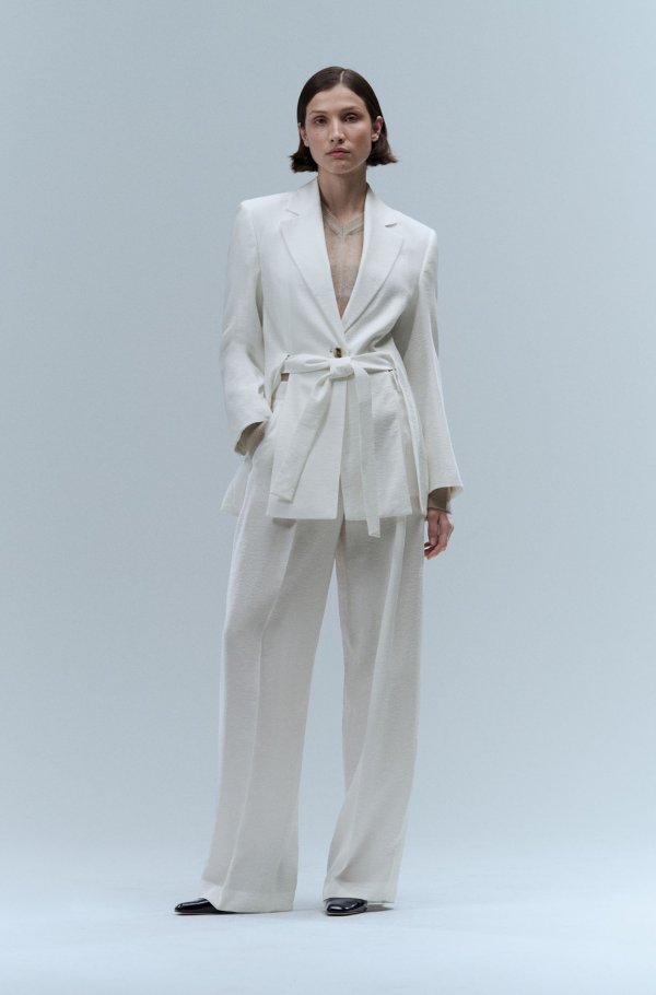 Single-breasted blazer with sash belt Relaxed-fit trousers with wide leg by BOSS V-neck sweater in a sheer knit by BOSS