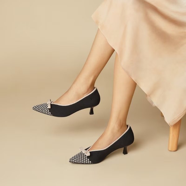 Pointed-Toe Bow Detailed Kitten Heels (Serena)