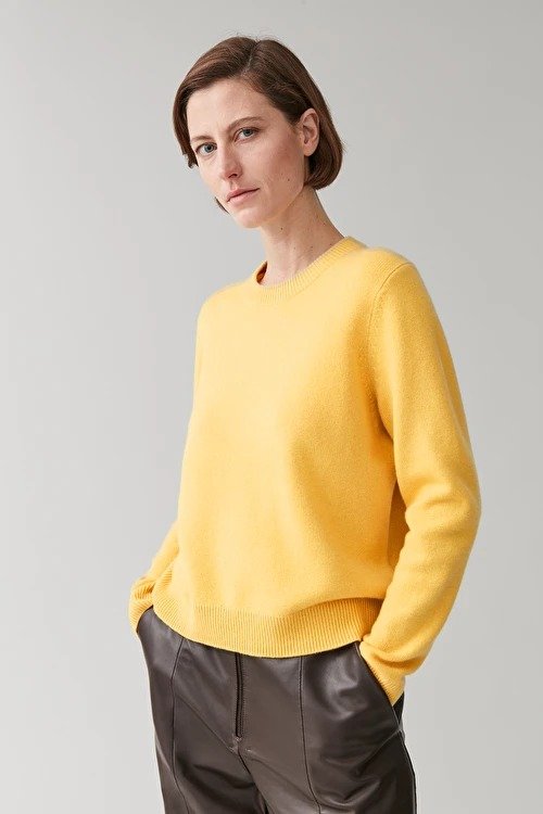 KNITTED CASHMERE SWEATER