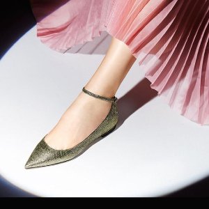 Jimmy Choo Lucy Lame Ankle-Strap 平底鞋热卖 码全