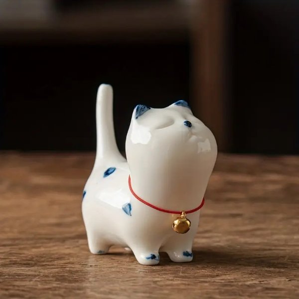 1pc Cute Kitten Statue, Chinese Porcelain, Tabletop Ornaments, Handmade Products, Tea Pet Desk Pen Holder, Hand-painted Household Interior Decorations, Cat Ornaments