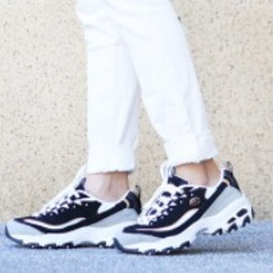 Skechers D'Lites 熊猫鞋