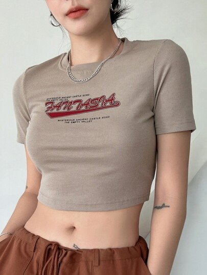 DAZY Letter Graphic Rib-knit Crop Tee