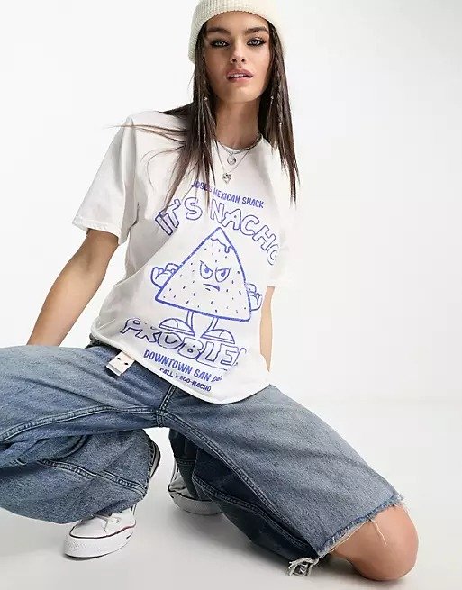 graphic oversized T-shirt with 'It's Nacho Problem' in white