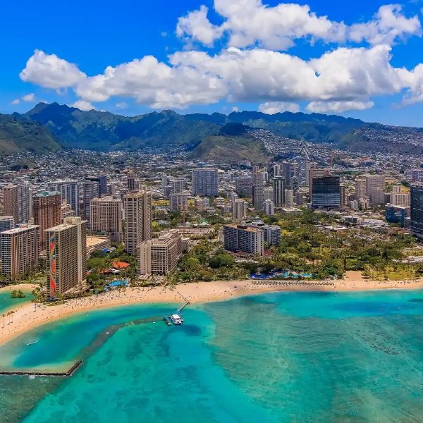 Cruising Hawaii's Paradise