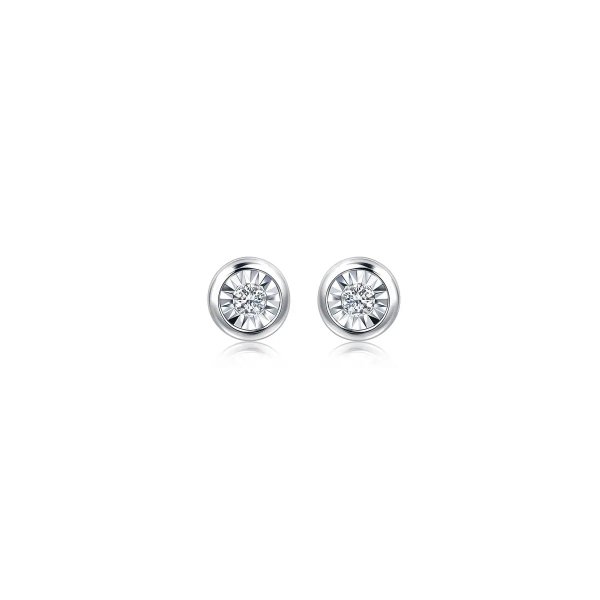 Daily Luxe 18K White Gold Earring - 94389E | Chow Sang Sang Jewellery