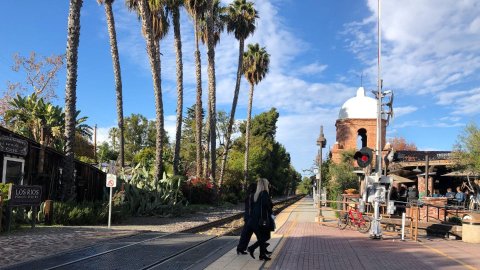 搭火车去古城 San Juan Capistrano 一探加州小镇风情 