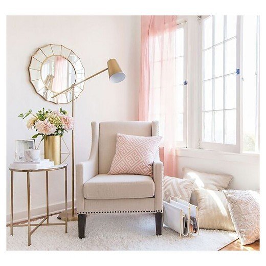 Beach+Pretty+House+Style_++pink+and+gray++sitting+area+9.jpg