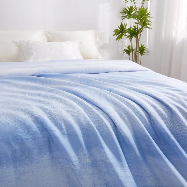 Summer Washable Silk Filled Sea And Sky Blanket