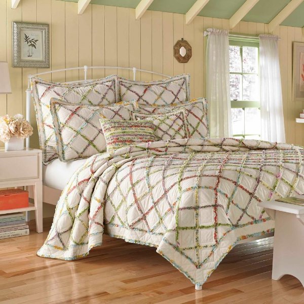 Ruffle Multicolored Floral King Quilt