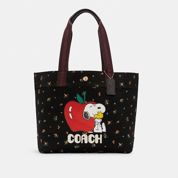X Peanuts Tote With Snoopy