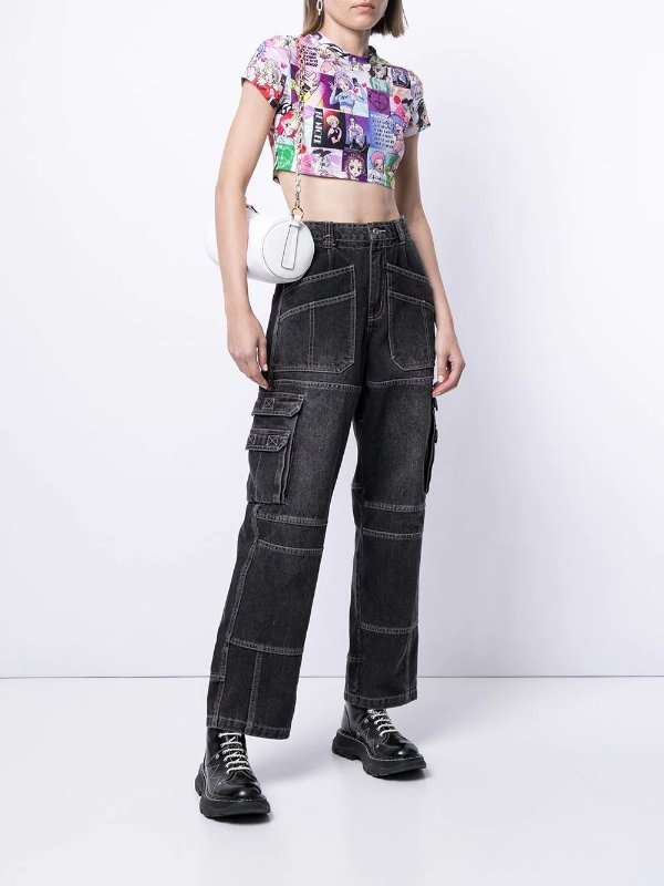 graphic-print short-sleeved cropped top