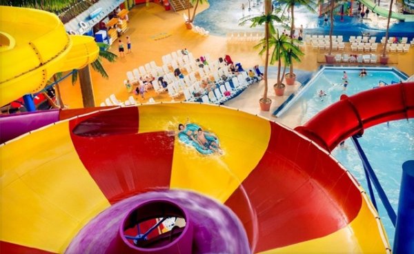 fallsview-waterpark-2021532-3695802-regular.jpg