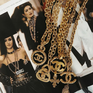 Chanel 香奈儿中古首饰大促 复古风金色logo款上新 提升气质必备