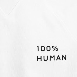Everlane 100% Human系列 T恤$25，卫衣$23
