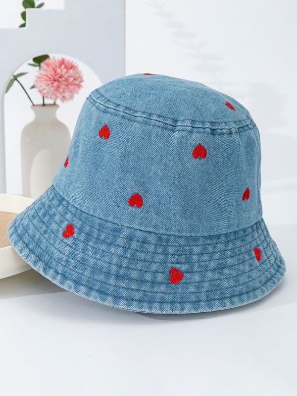 1pc Ladies' Light Blue & Red Heart Printed Denim Bucket Hat Suitable For Spring, Summer, Autumn, Winter Outdoor Travelling, Beach Vacation, Shopping And Leisure Activities