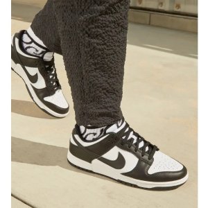 NikeDunk熊猫配色运动鞋