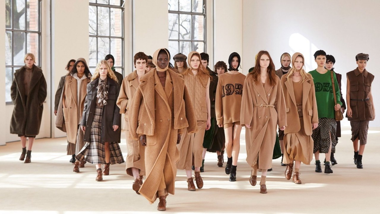 2022时装周 | 四大 Fashion Week 线上观看指南!揭开伦敦,巴黎,纽约,米兰的时尚秘密~