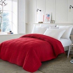 Down Alternative Quilted Twin-XL Bed Blanket in Deep Red