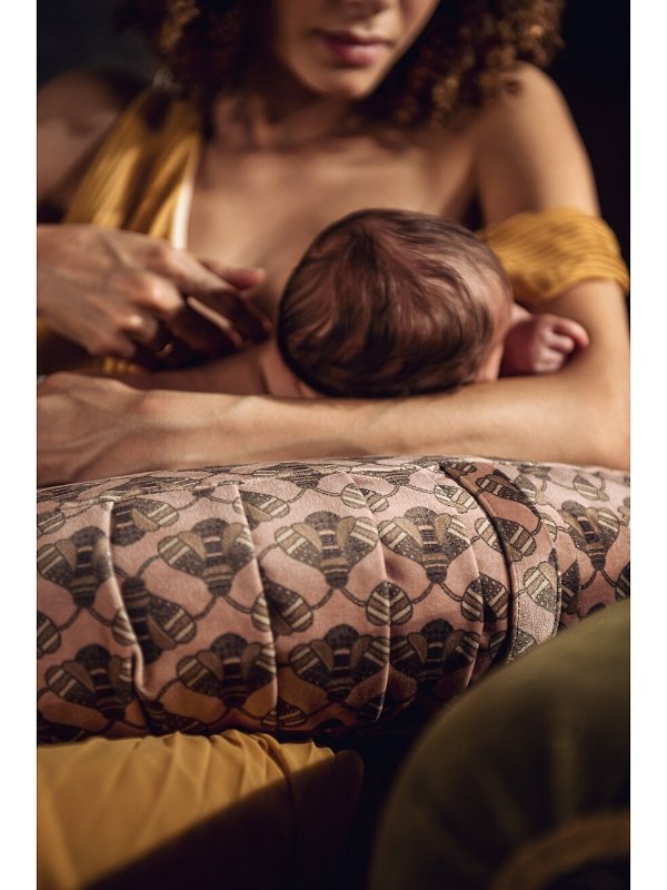 婴儿哺乳枕