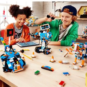 LEGO Boost 机器人编程玩具盒17101，获奖STEM益智玩具