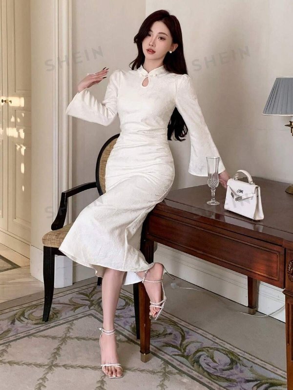 DAZY Mandarin Collar Buttons Decor Bell Sleeve Mermaid Cheongsam Dress | SHEIN USA
