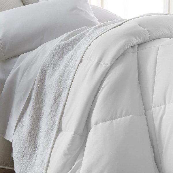 Home Spun All Season Premium Down Alternative Queen Comforter - White