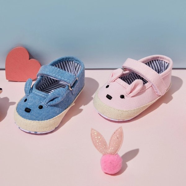 Baby Cartoon Rabbit Velcro Closure Prewalker Shoes