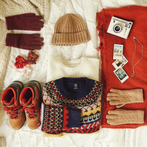 Sweaters & Cold Weather Accessories @Urban Outfitters